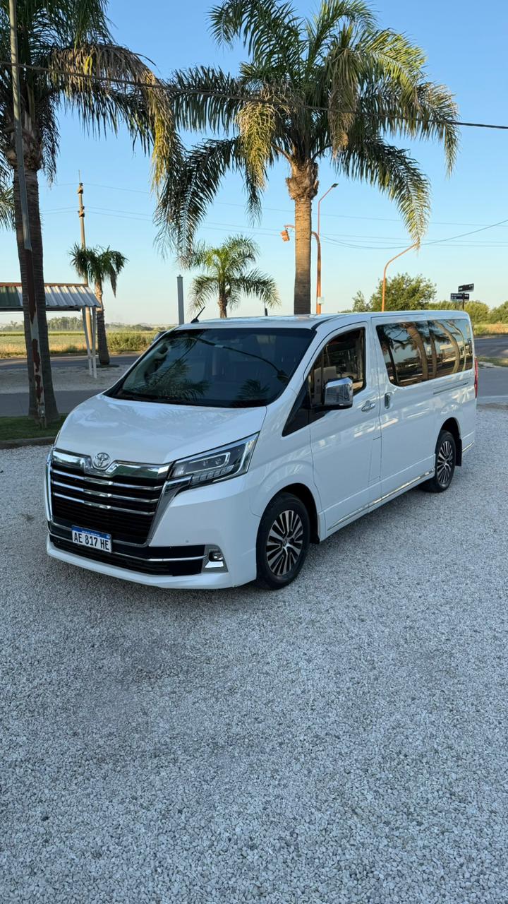 TOYOTA - HIACE WAGON  - 2.8 AUT  - 2021